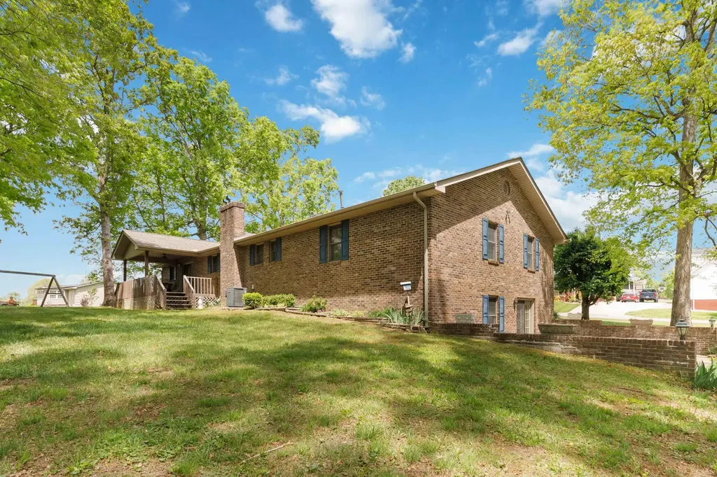 1242 Yorkshire Estates Road London KY 40744