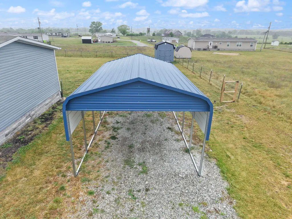 67 Wolf Bend East Bernstadt KY 40729