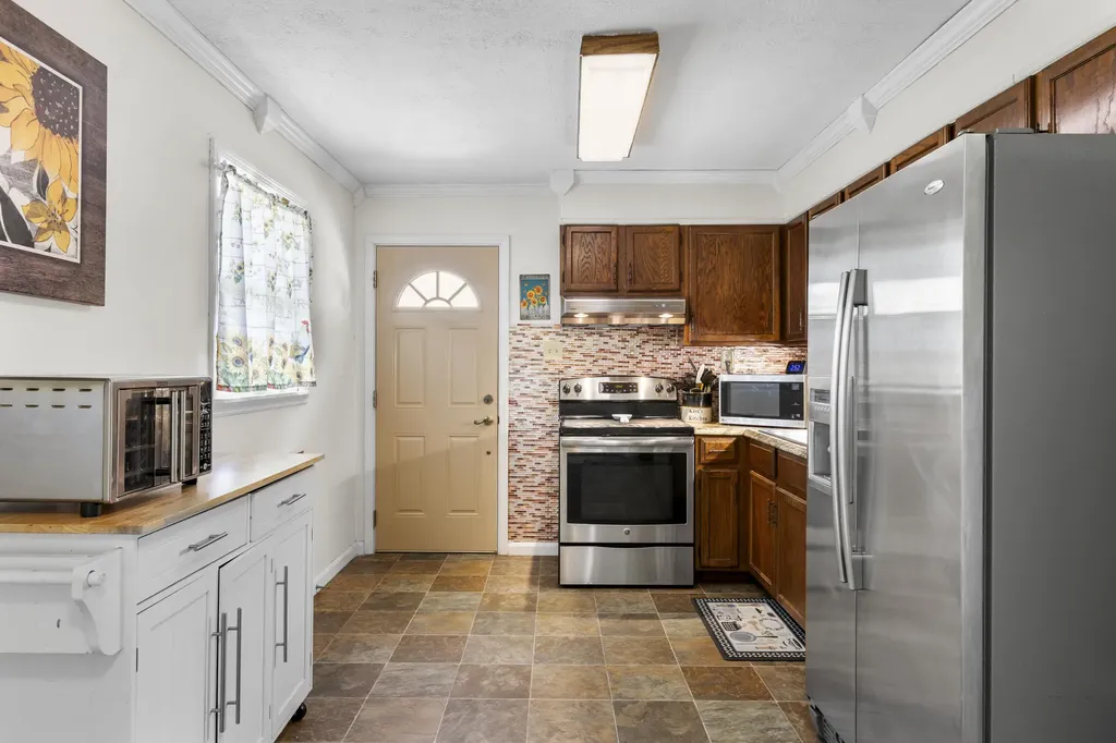 218 Woodside Lane West Liberty KY 41472