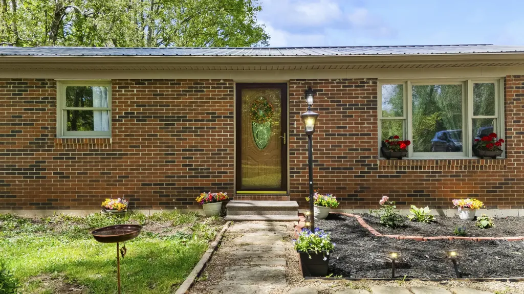 218 Woodside Lane West Liberty KY 41472