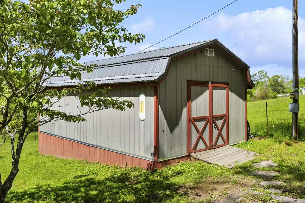 218 Woodside Lane West Liberty KY 41472