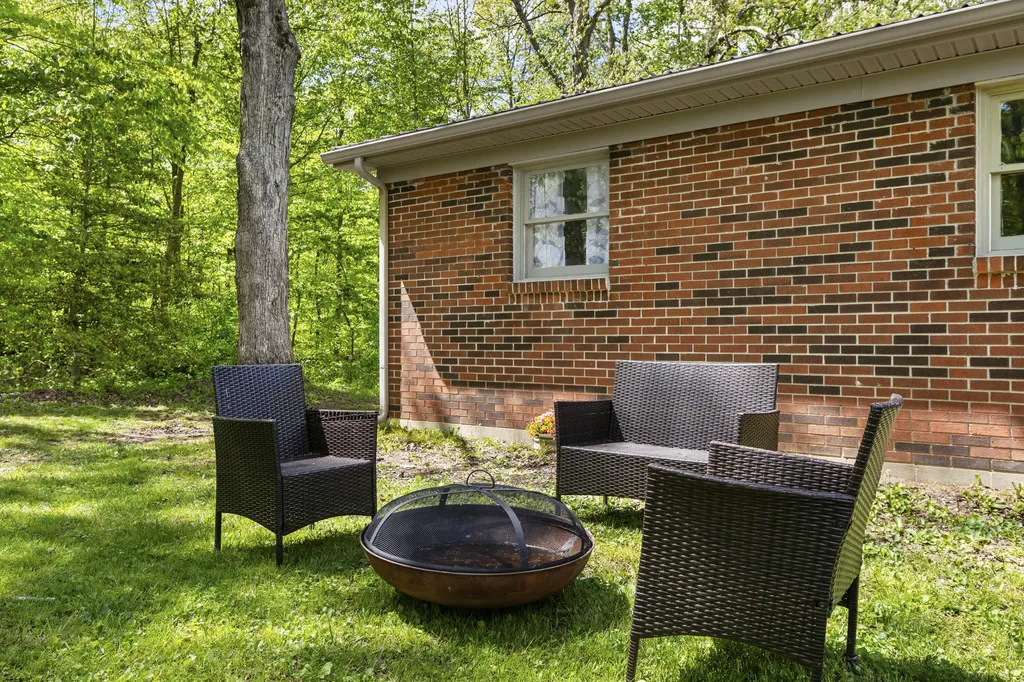 218 Woodside Lane West Liberty KY 41472