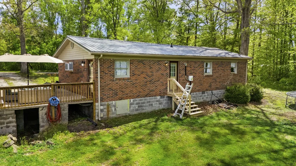 218 Woodside Lane West Liberty KY 41472