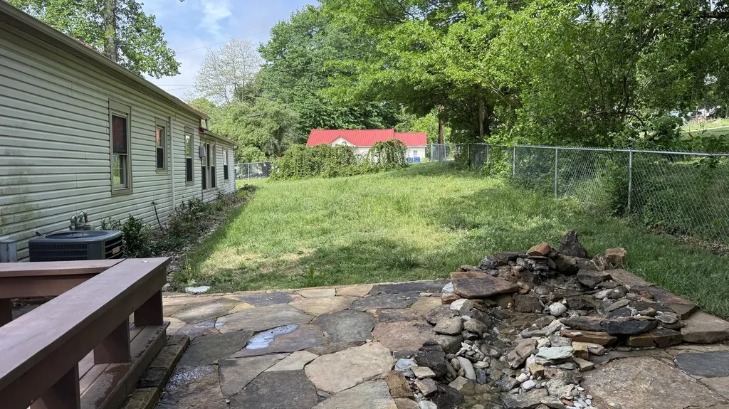 128 Cherry Road Berea KY 40403