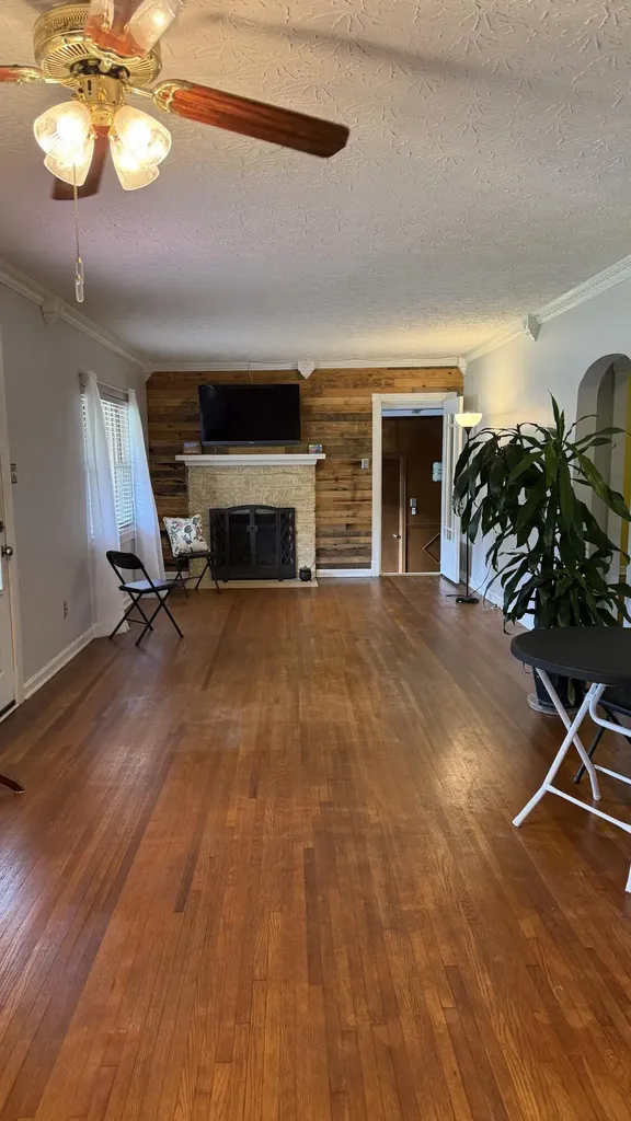 128 Cherry Road Berea KY 40403