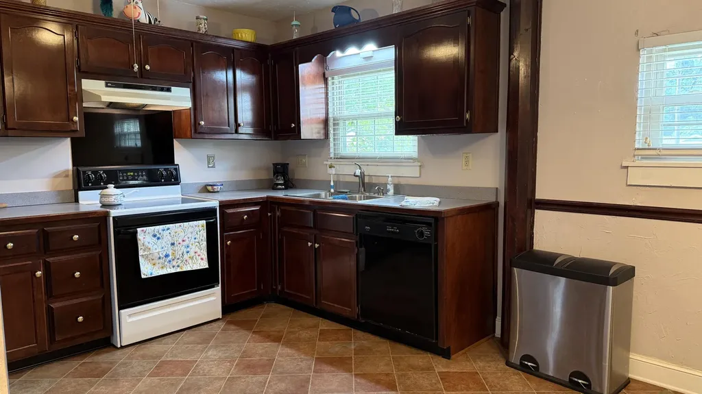 128 Cherry Road Berea KY 40403