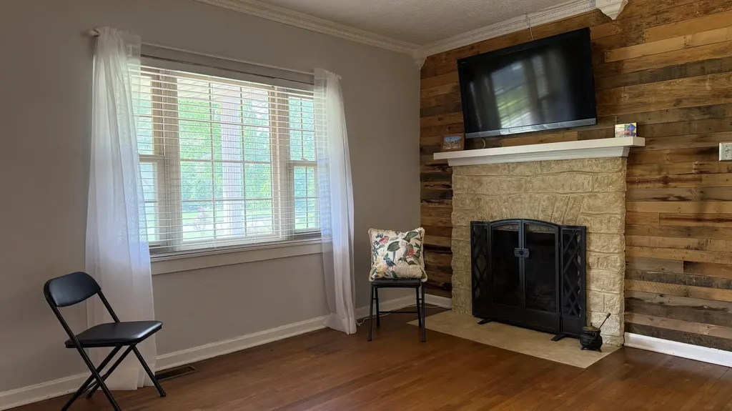 128 Cherry Road Berea KY 40403