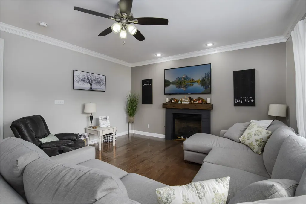 1008 Rose Ridge Road Versailles KY 40383