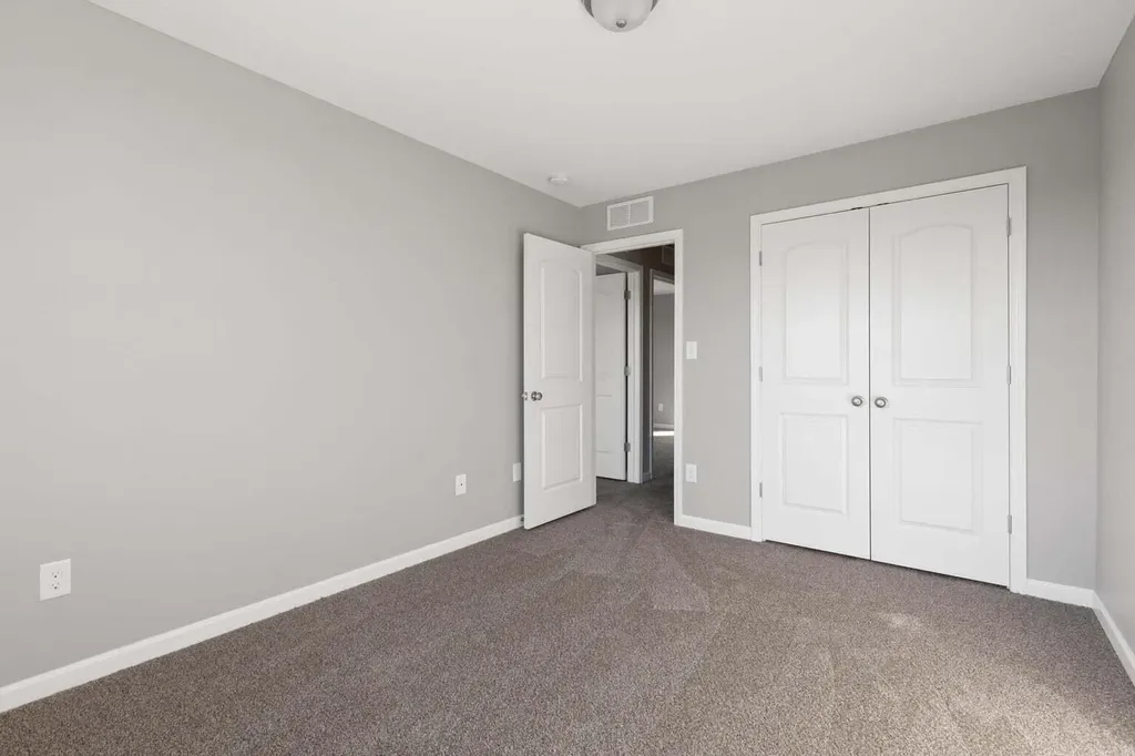 2404 Feathersound Way Lexington KY 40511