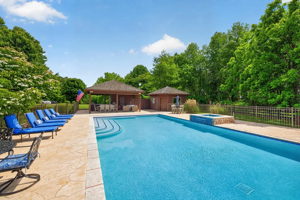 300 Chrisman Lane Danville KY 40422