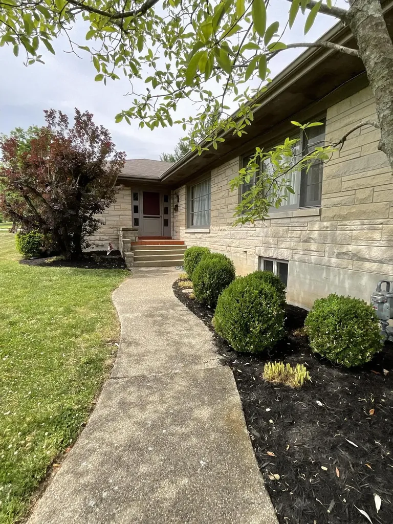 103 Sterling Avenue Mt Sterling KY 40353