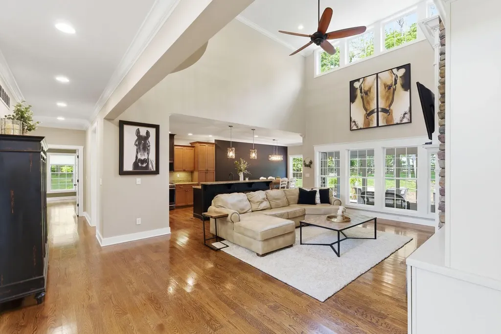 1008 Forrest Court Versailles KY 40383