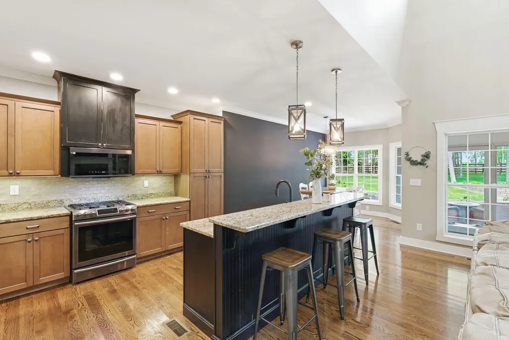 1008 Forrest Court Versailles KY 40383