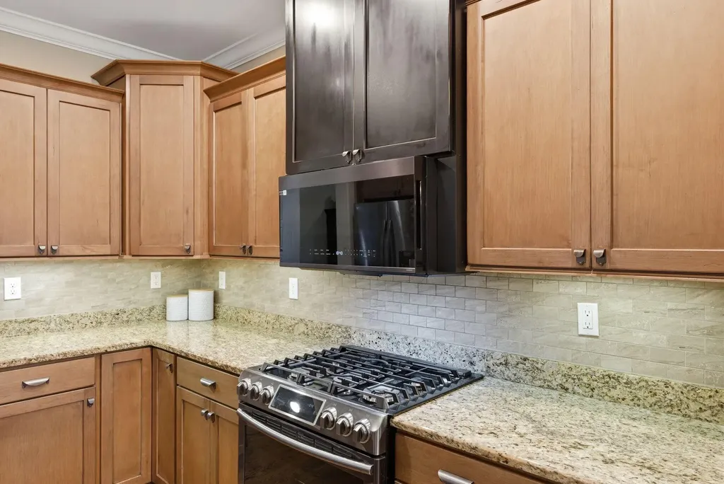 1008 Forrest Court Versailles KY 40383