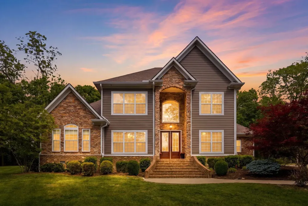 1008 Forrest Court Versailles KY 40383