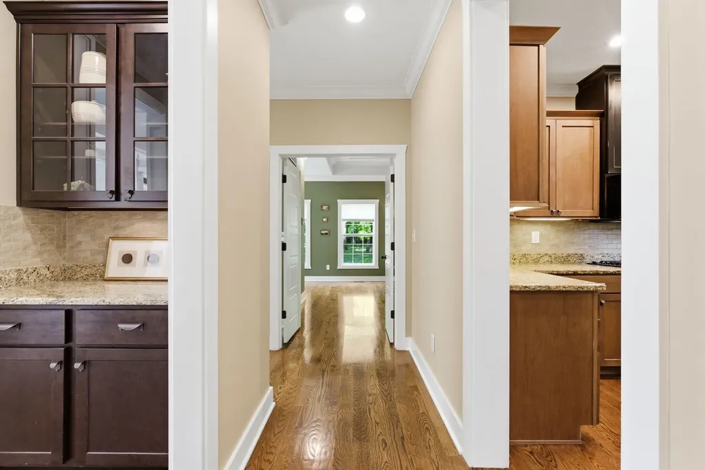 1008 Forrest Court Versailles KY 40383