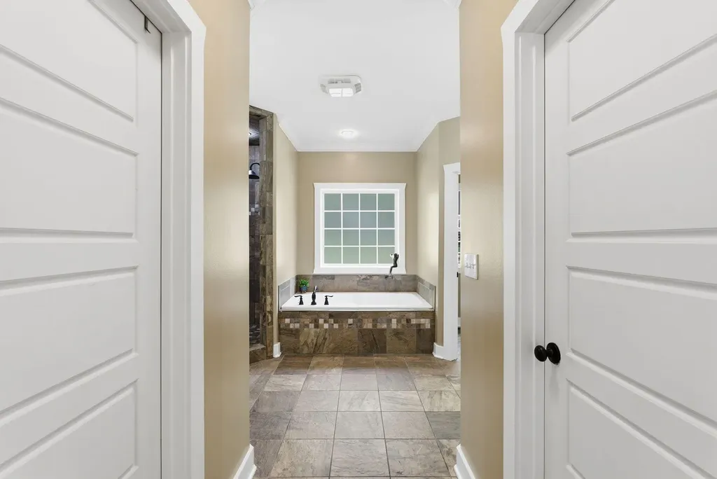 1008 Forrest Court Versailles KY 40383
