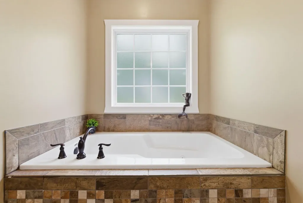 1008 Forrest Court Versailles KY 40383