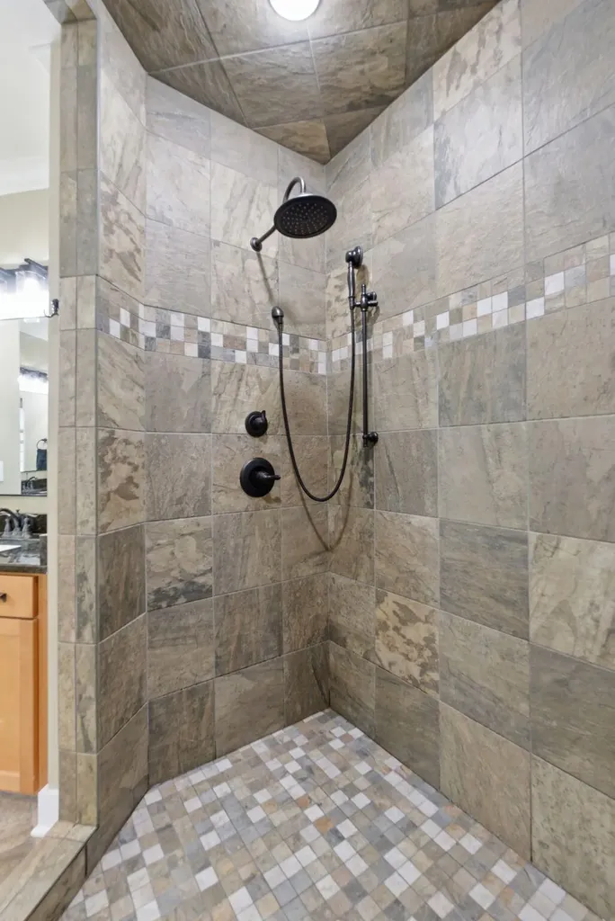 1008 Forrest Court Versailles KY 40383
