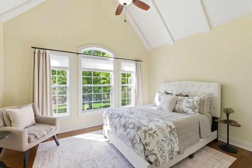 1008 Forrest Court Versailles KY 40383