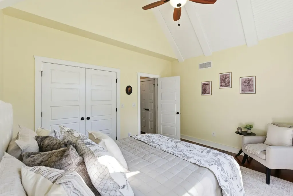 1008 Forrest Court Versailles KY 40383