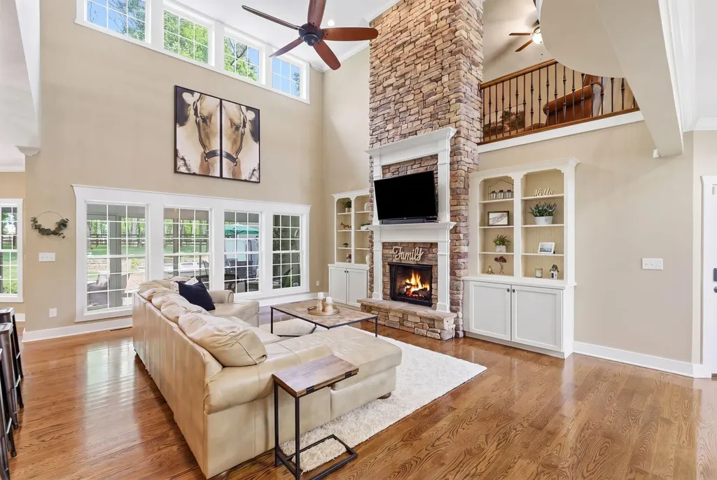 1008 Forrest Court Versailles KY 40383