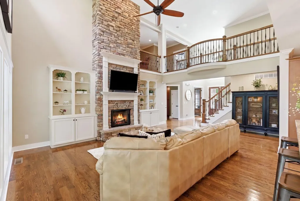 1008 Forrest Court Versailles KY 40383
