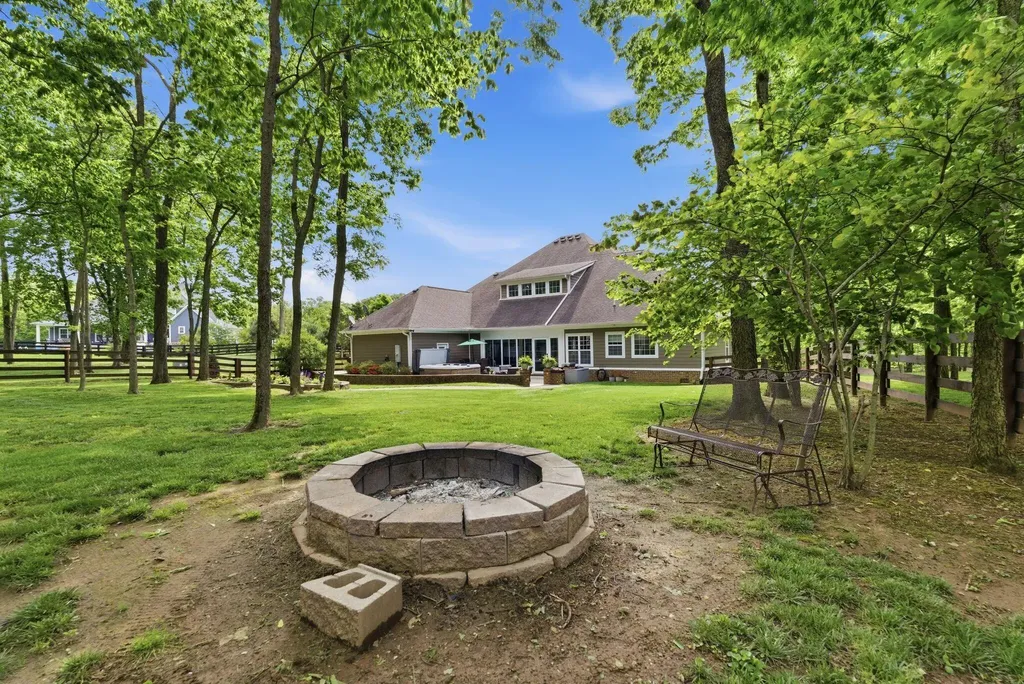 1008 Forrest Court Versailles KY 40383