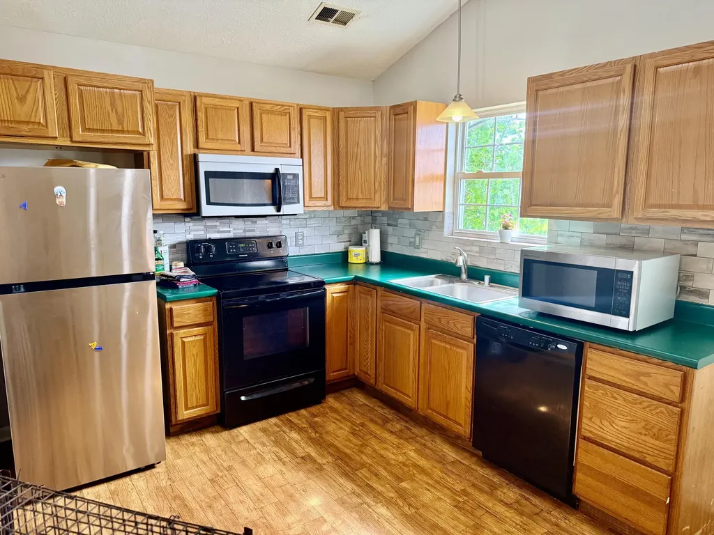 216 Christopher Drive Nicholasville KY 40356