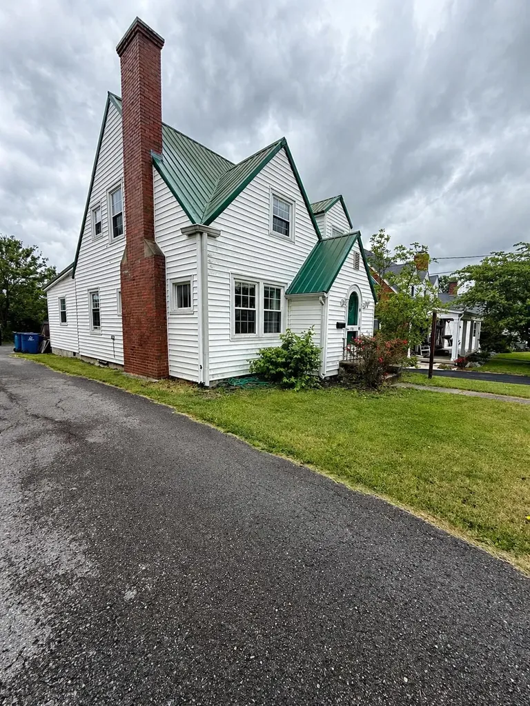 636 Beaumont Avenue Harrodsburg KY 40330
