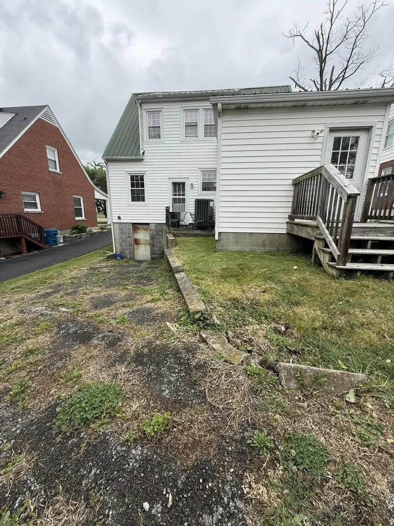 636 Beaumont Avenue Harrodsburg KY 40330