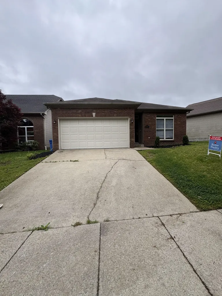 720 Whispering Brook Trace Lexington KY 40509
