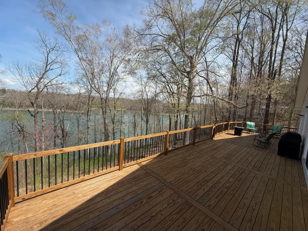 404 Lorel Dunbar Road Jamestown KY 42629