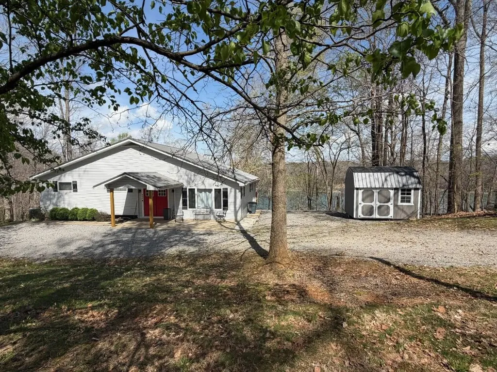404 Lorel Dunbar Road Jamestown KY 42629