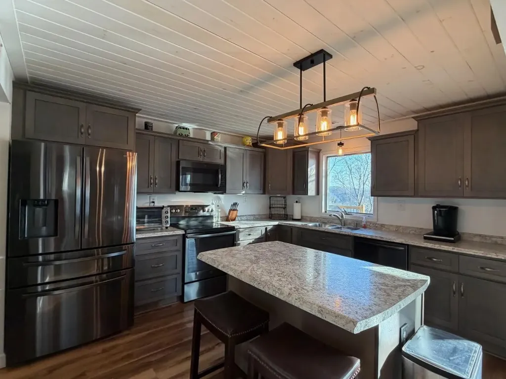 404 Lorel Dunbar Road Jamestown KY 42629