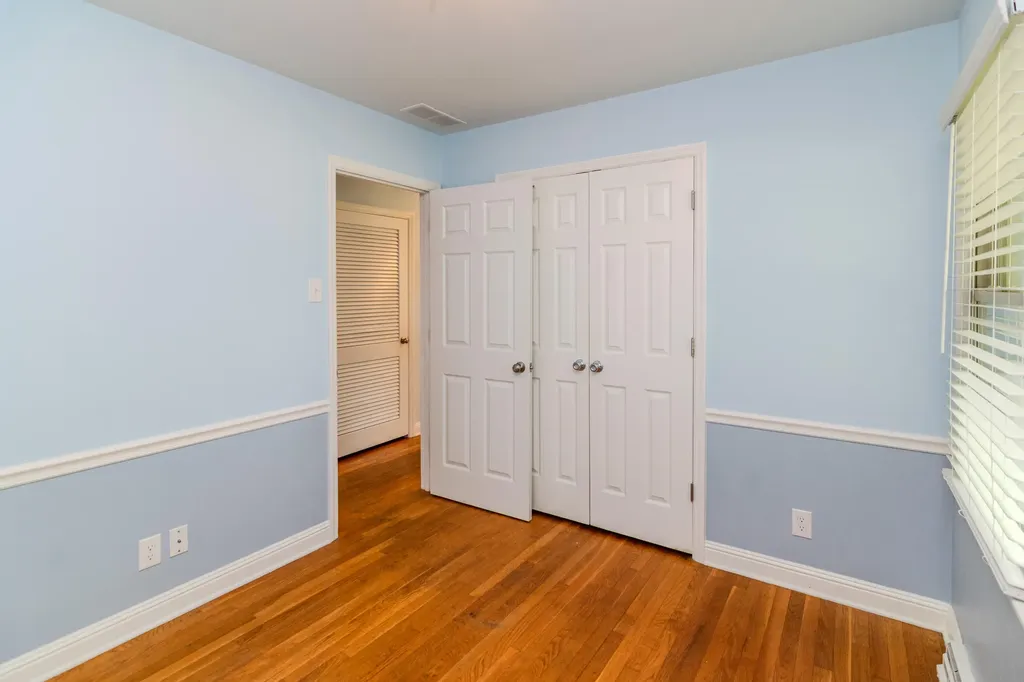 137 Newcastle Street Lexington KY 40504