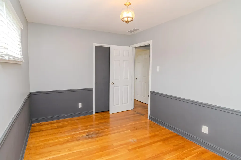 137 Newcastle Street Lexington KY 40504