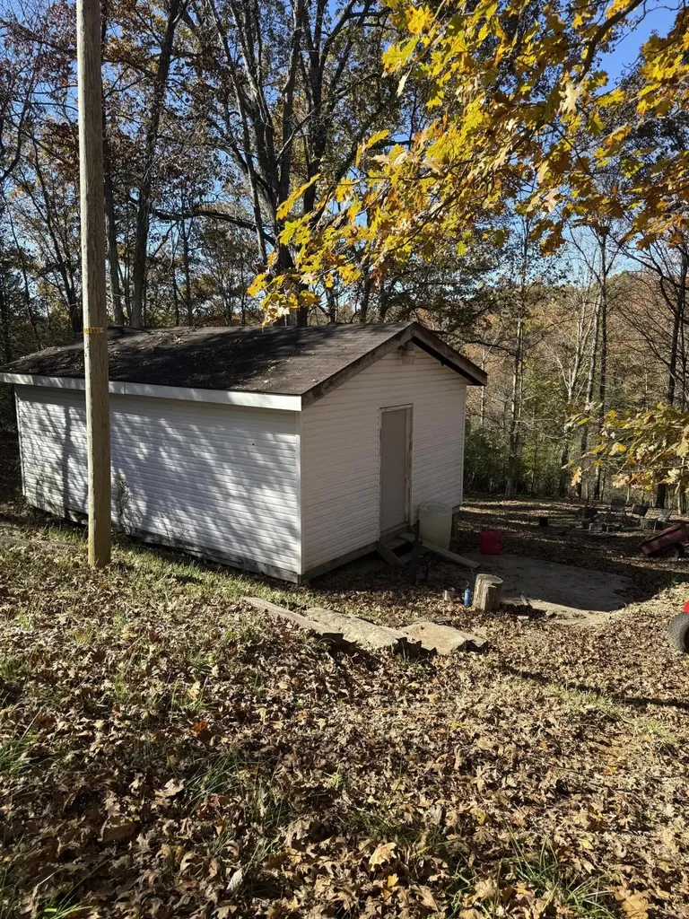 2755 Davis Lake Road Owenton KY 40359