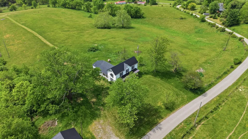 650 Gillispie Road Carlisle KY 40311
