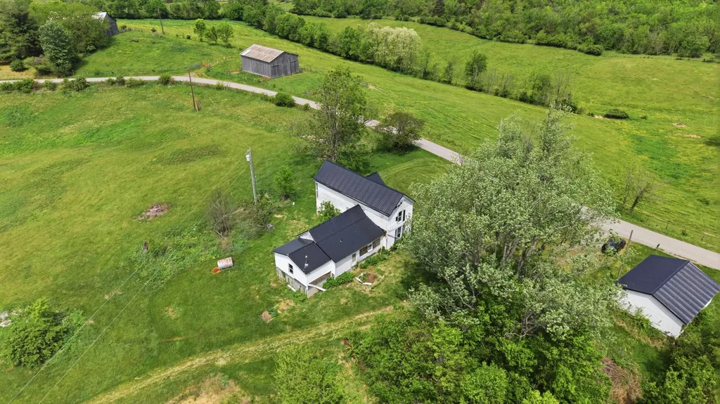 650 Gillispie Road Carlisle KY 40311