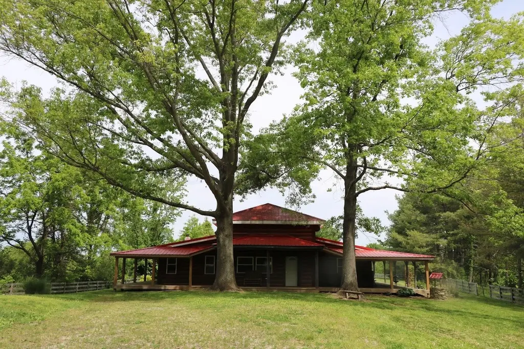1635 Greens Chapel Road Bloomfield KY 40008