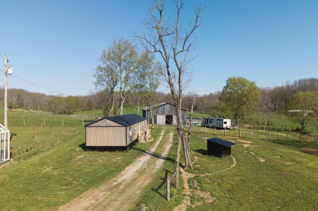1810 Twin Creek Road Sadieville KY 40370