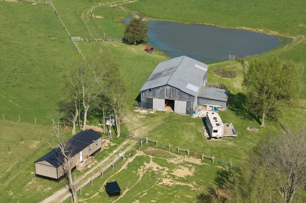 1810 Twin Creek Road Sadieville KY 40370