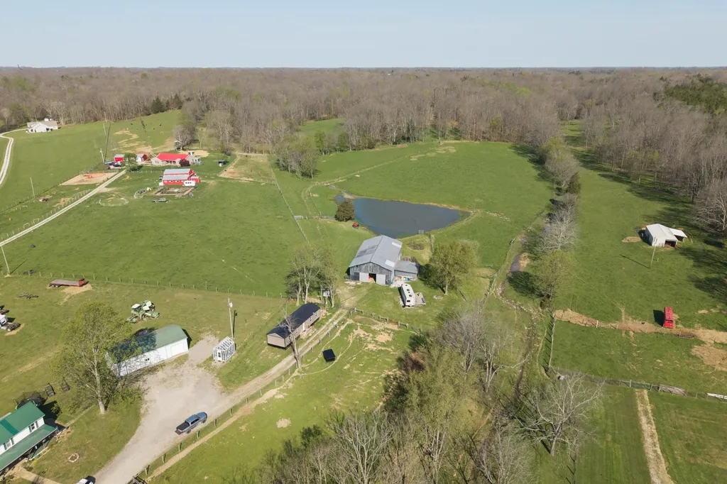 1810 Twin Creek Road Sadieville KY 40370