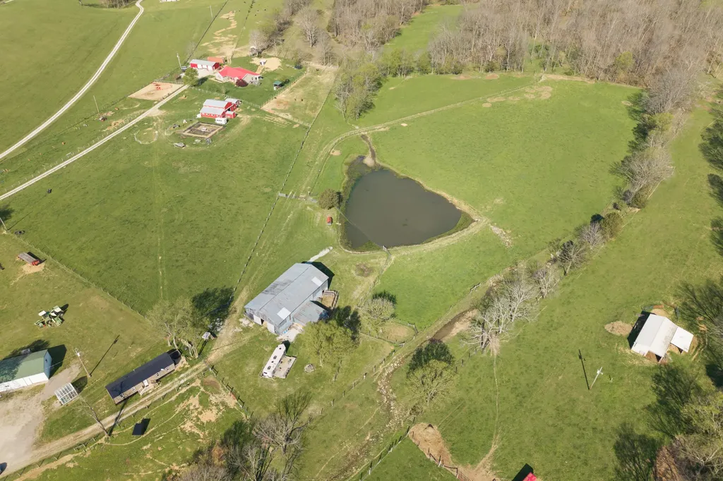 1810 Twin Creek Road Sadieville KY 40370