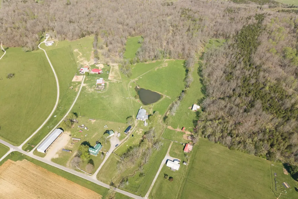 1810 Twin Creek Road Sadieville KY 40370