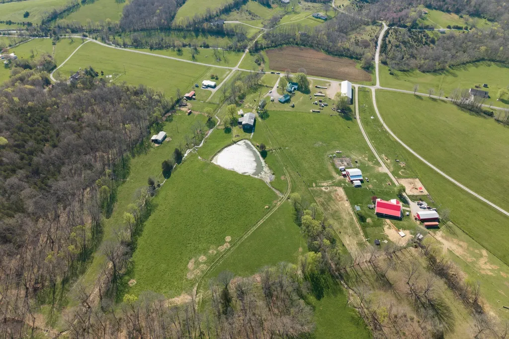 1810 Twin Creek Road Sadieville KY 40370
