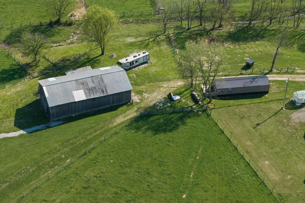 1810 Twin Creek Road Sadieville KY 40370