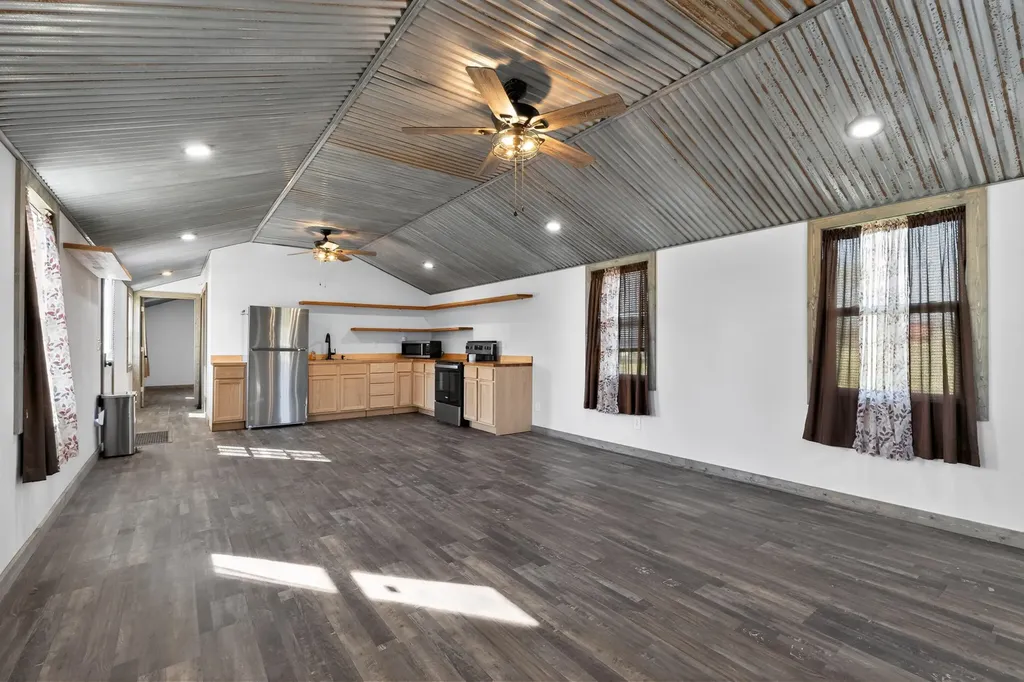 1810 Twin Creek Road Sadieville KY 40370