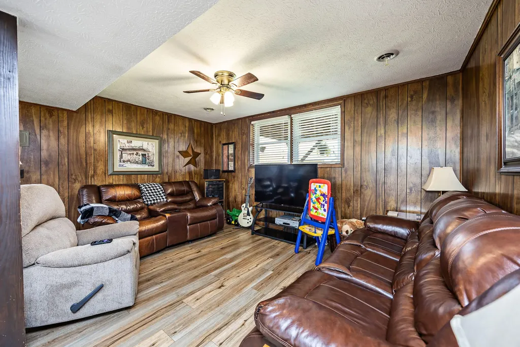 613 Longview Road Danville KY 40422
